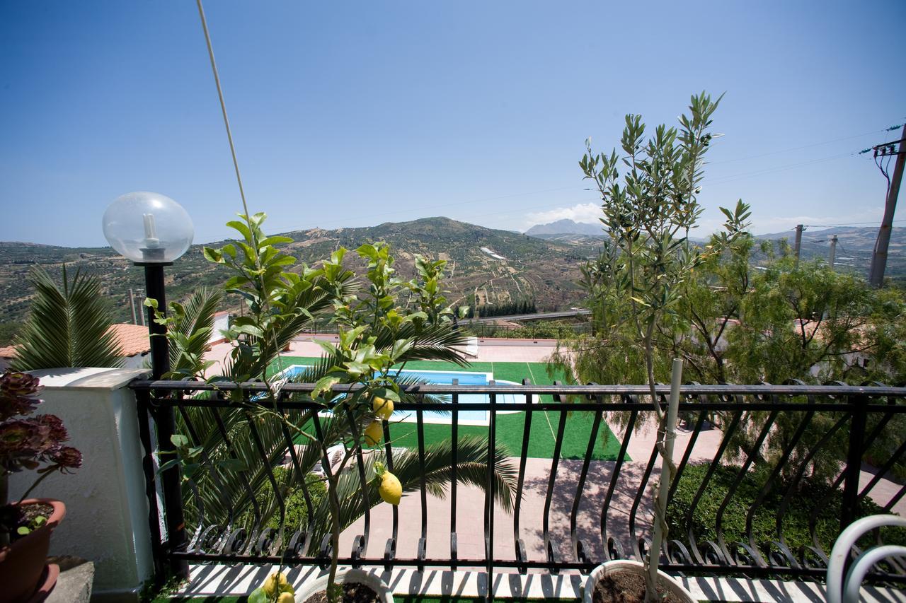 Hotel Miravalle Misilmeri Buitenkant foto