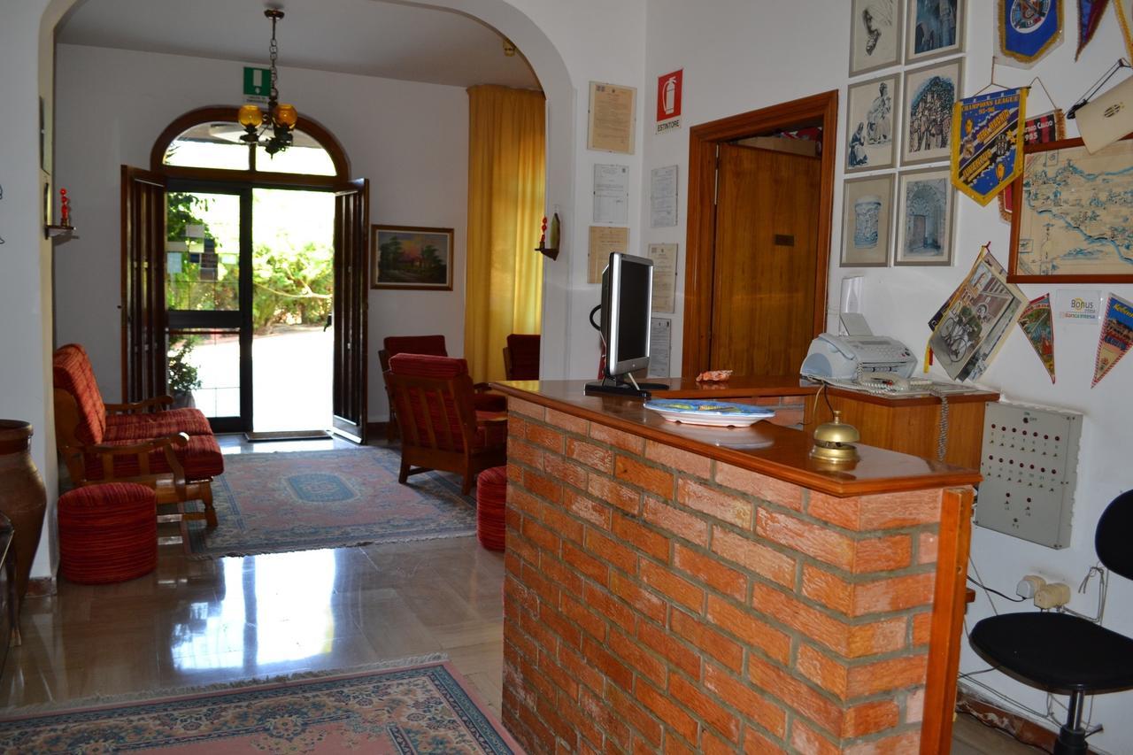Hotel Miravalle Misilmeri Buitenkant foto