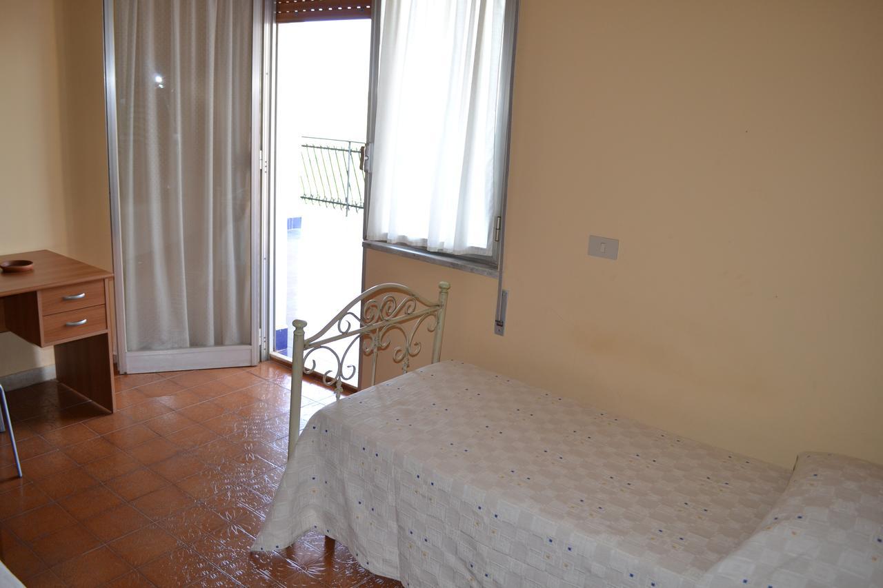 Hotel Miravalle Misilmeri Buitenkant foto
