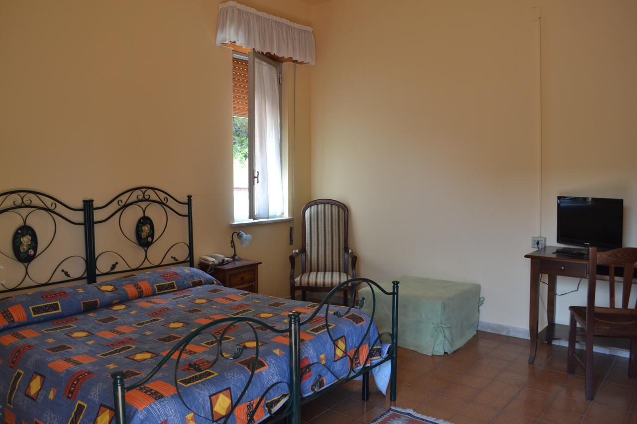 Hotel Miravalle Misilmeri Buitenkant foto